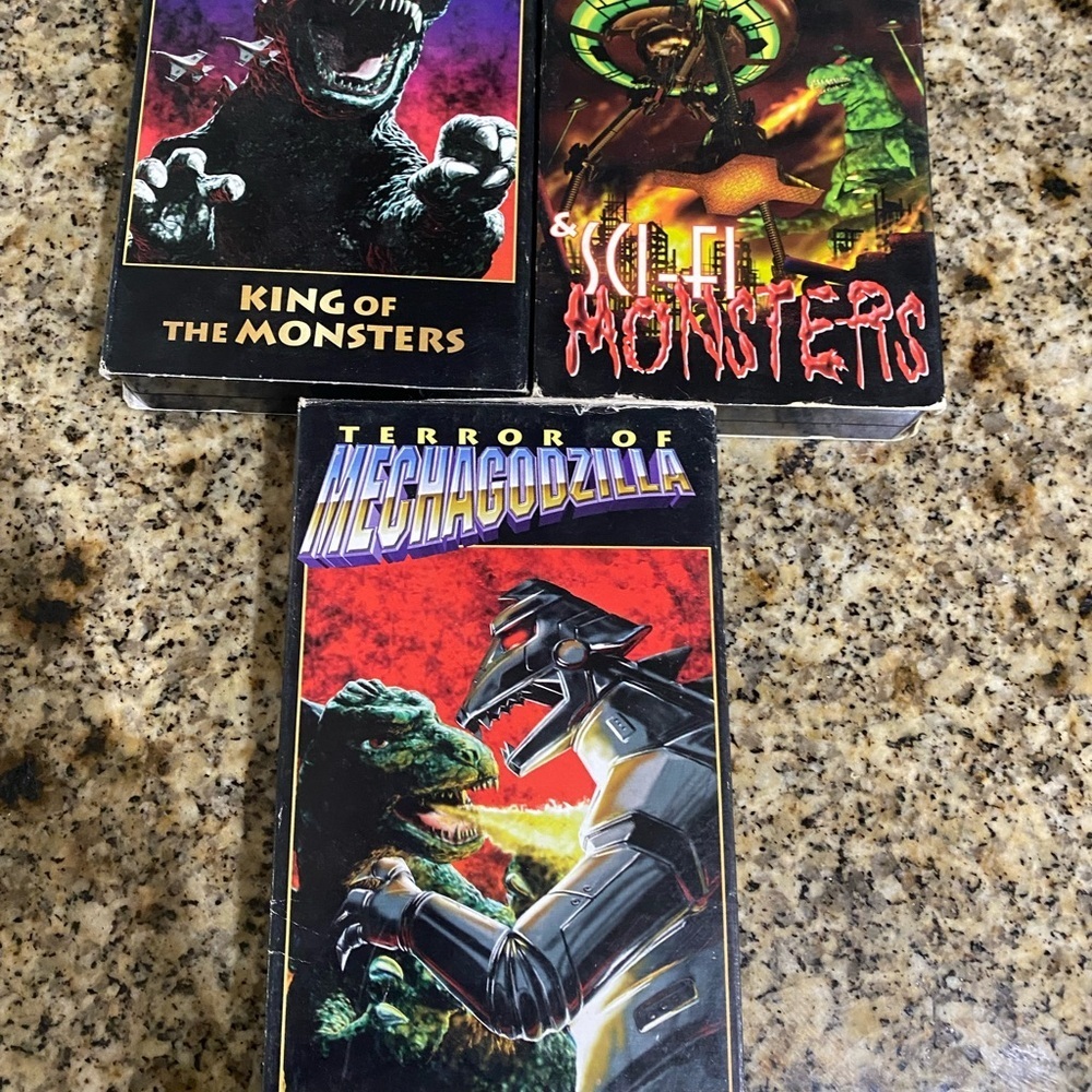 3 VTG Godzilla VHS King of Monsters 1956 Terror of Megagodzilla SciFi Monsters - Picture 6 of 16